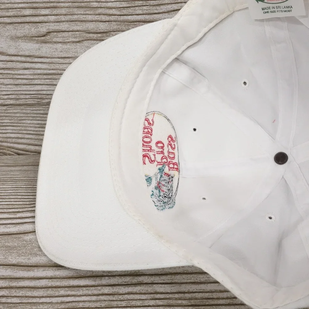 BASS PRO SHOPS LOGO WHITE SNAPBACK TRUCKER BASEBALL HAT CAP